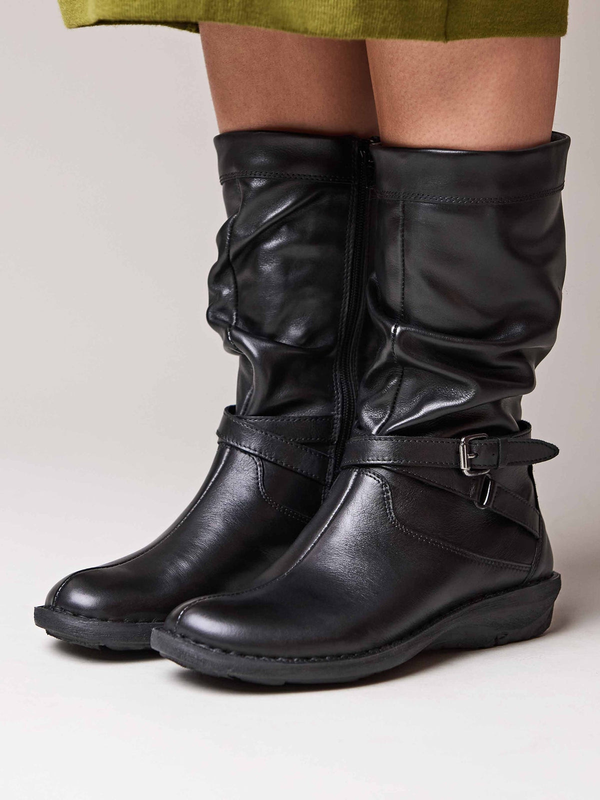 Black side zip chunky ankle boots - TEACAKE BLACK