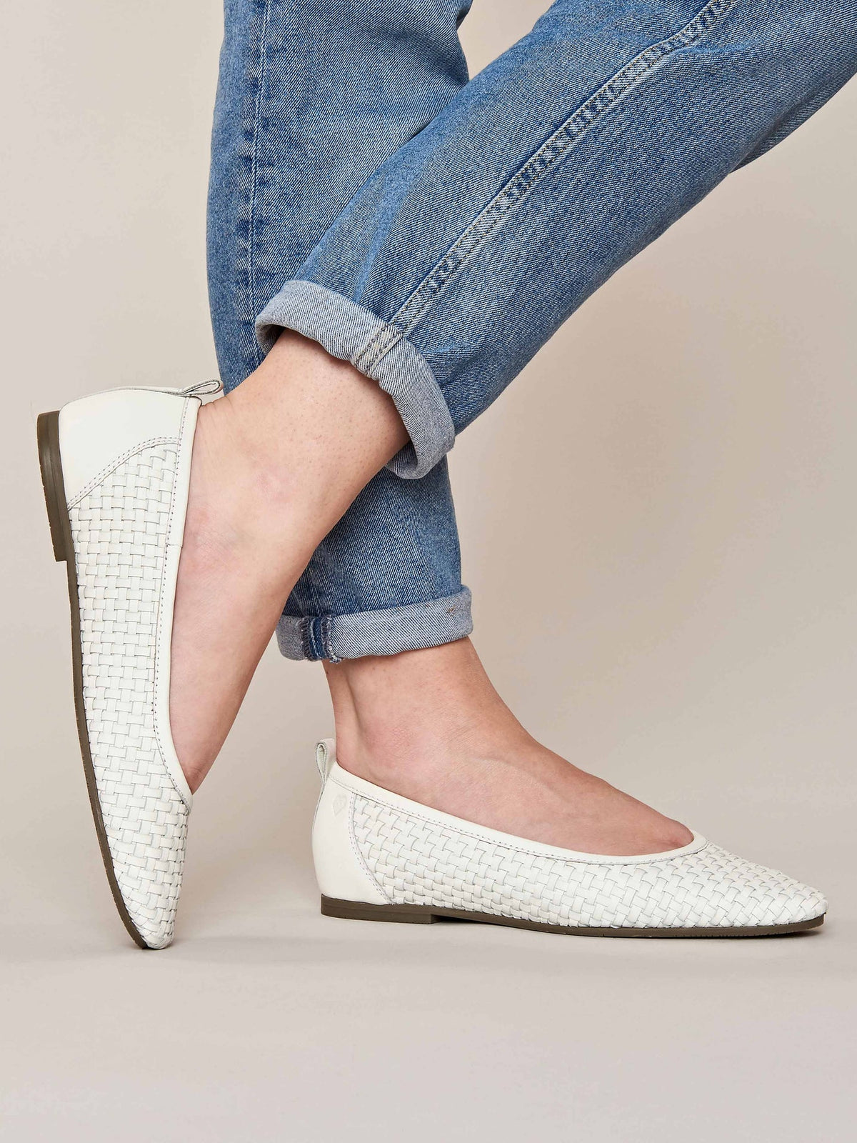 White Woven leather ballet pumps - SWANPOOL WHITE