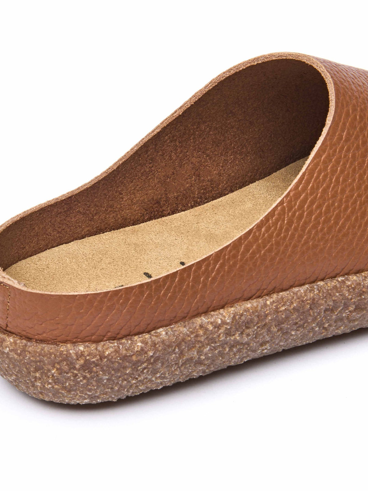Brown extra cushioned leather clogs - PEVENSEY TAN
