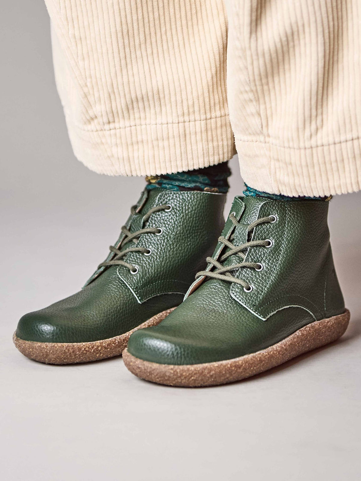 Green cushioned lace-up leather chukka boots - PINEDA PINE GREEN