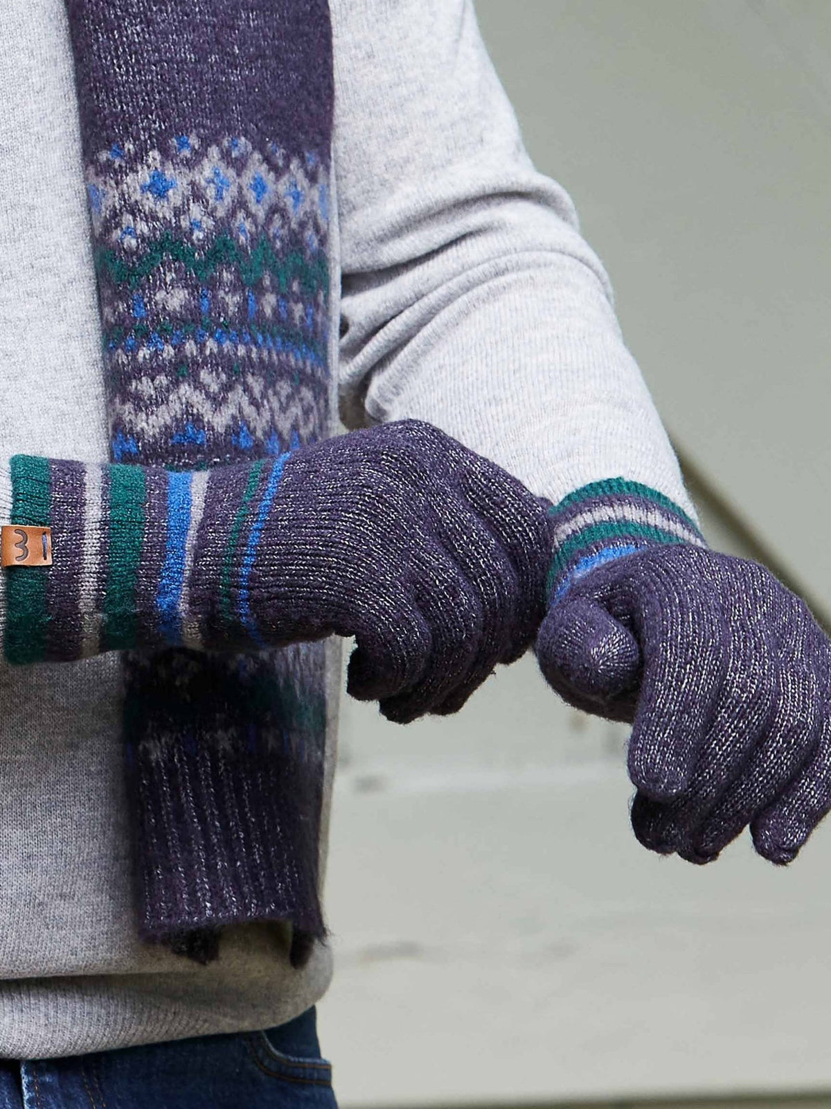 Blue Men's knitted gloves - FRAMPTON GLOVE NAVY MULTI
