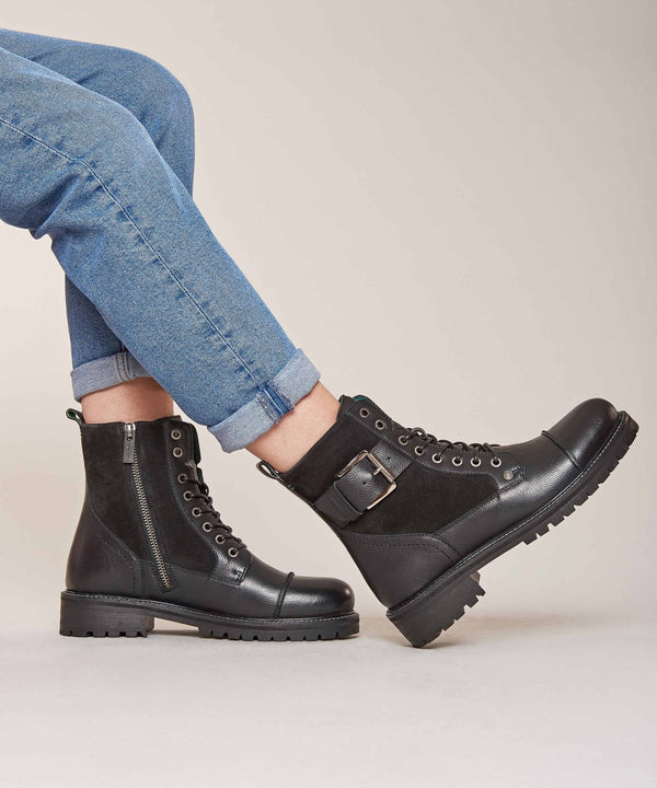 HOLLOWELL BLACK
