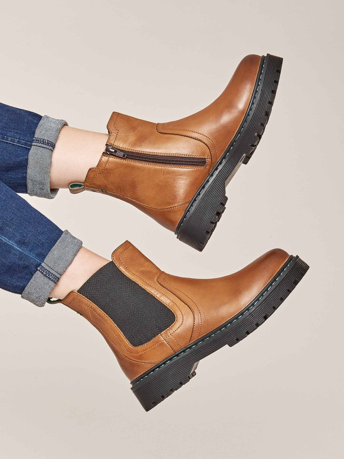 Brown women's leather Chelsea boots - ABNEY TAN