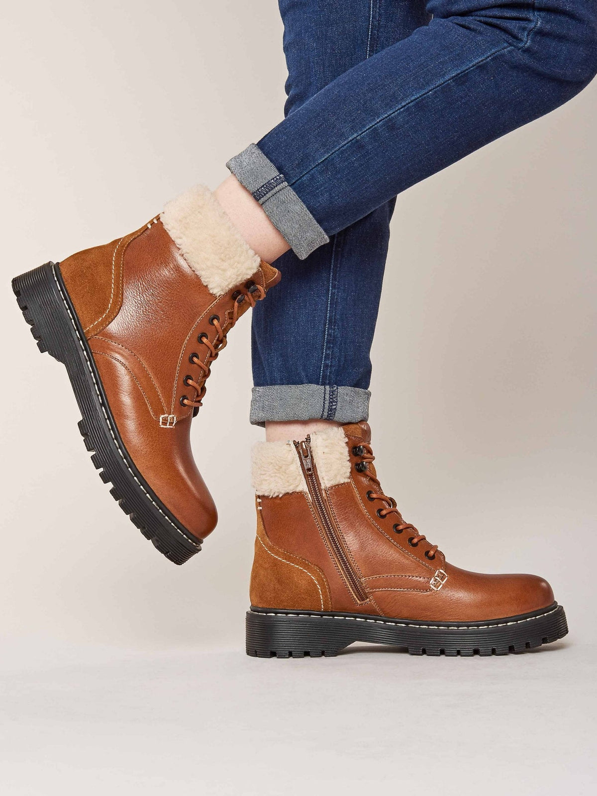 Brown Aviator leather boots - ARBUS TAN