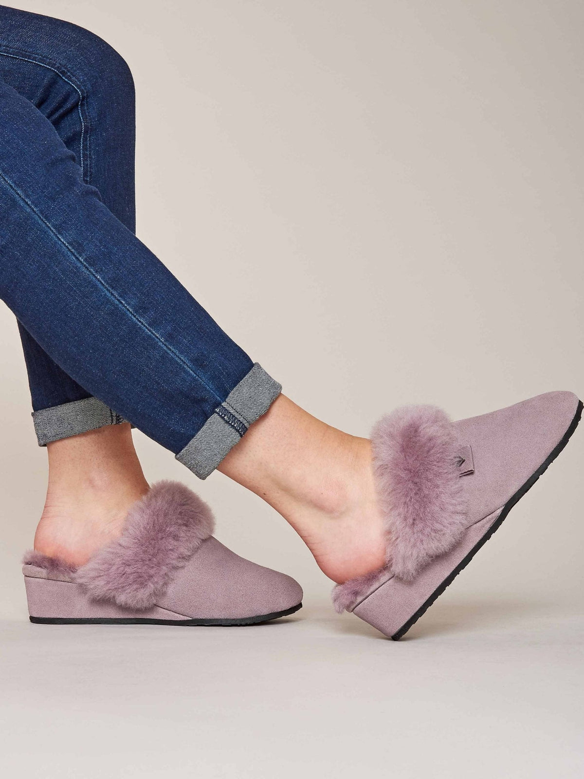 Pink / Purple ladies' sheepskin wedge slippers - CHARELLA MAUVE