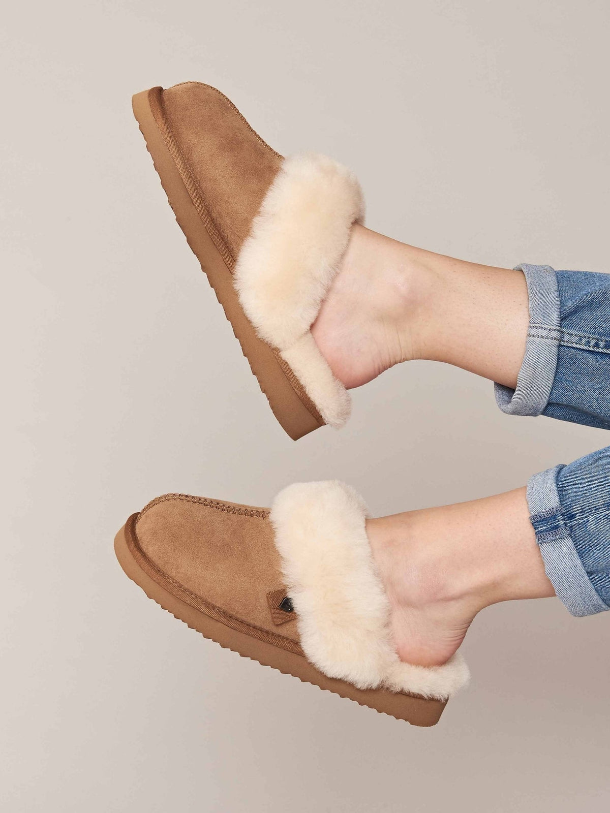 Brown sheepskin mule slippers - TIREE TAN