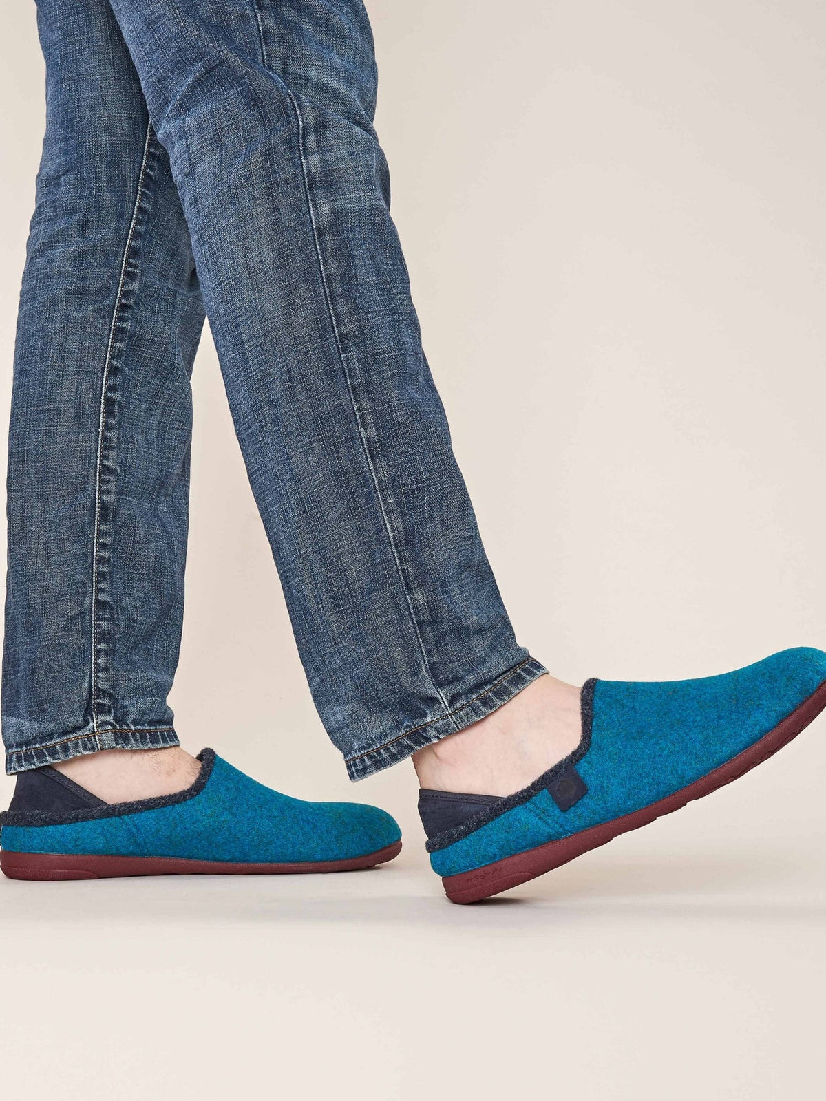 Blue men's full felt slippers - MATMI DEEP TURQUOISE