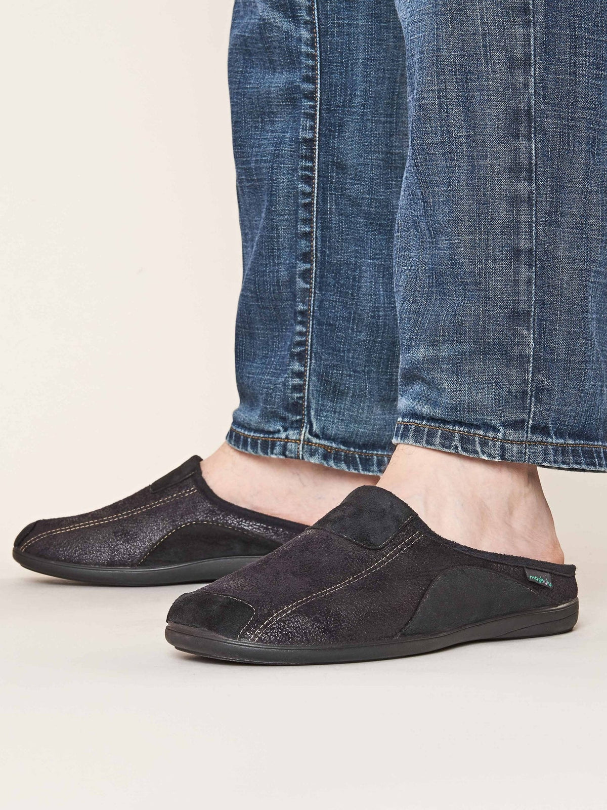 Black men's slip-on slippers - JAKARTA 2 BLACK