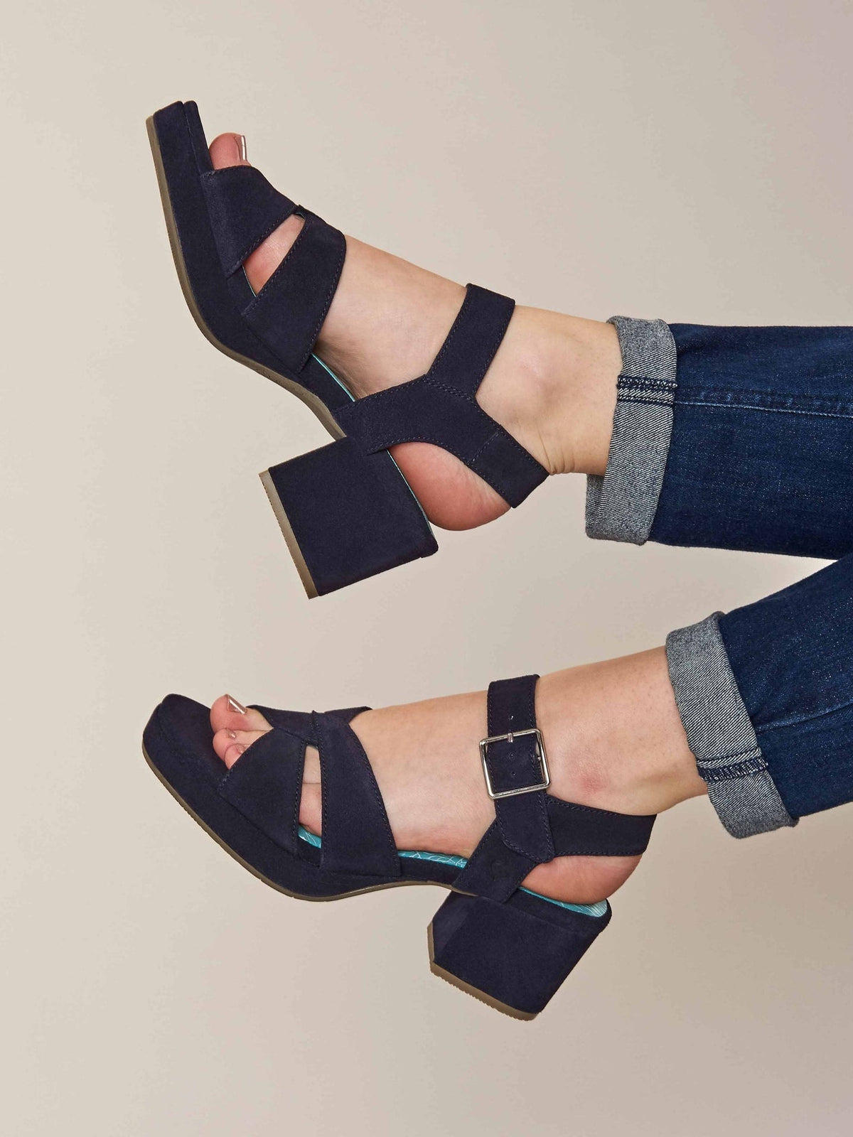 Blue platform cross-over sandal - ARANIKO INDIGO