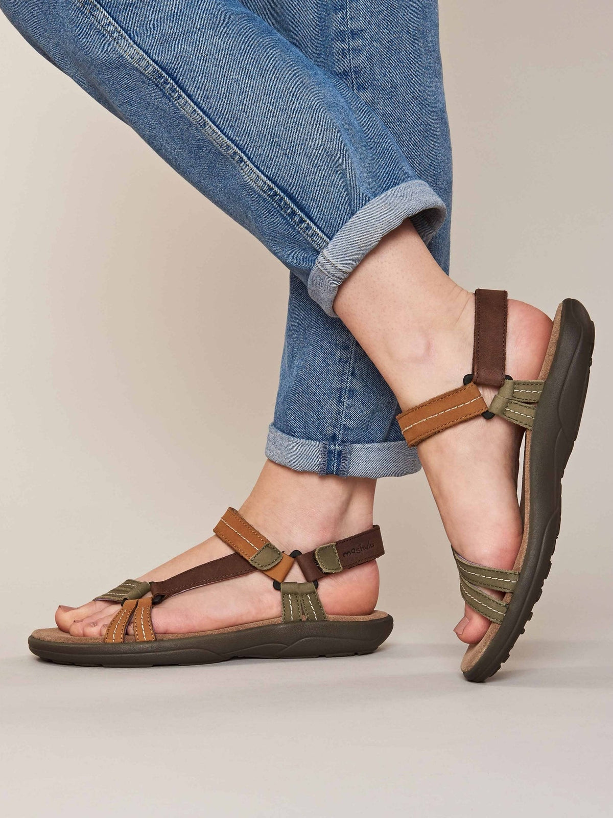 Brown Triangle-ring adventure sandals - SENNAN CHESTNUT MULTI