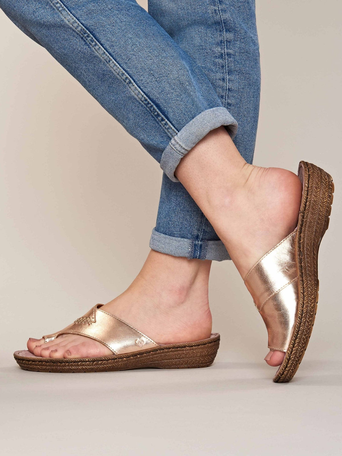 Metallic / Pink metallic leather toe-loop comfort sandals - SEVILLE METALLIC ROSE GOLD