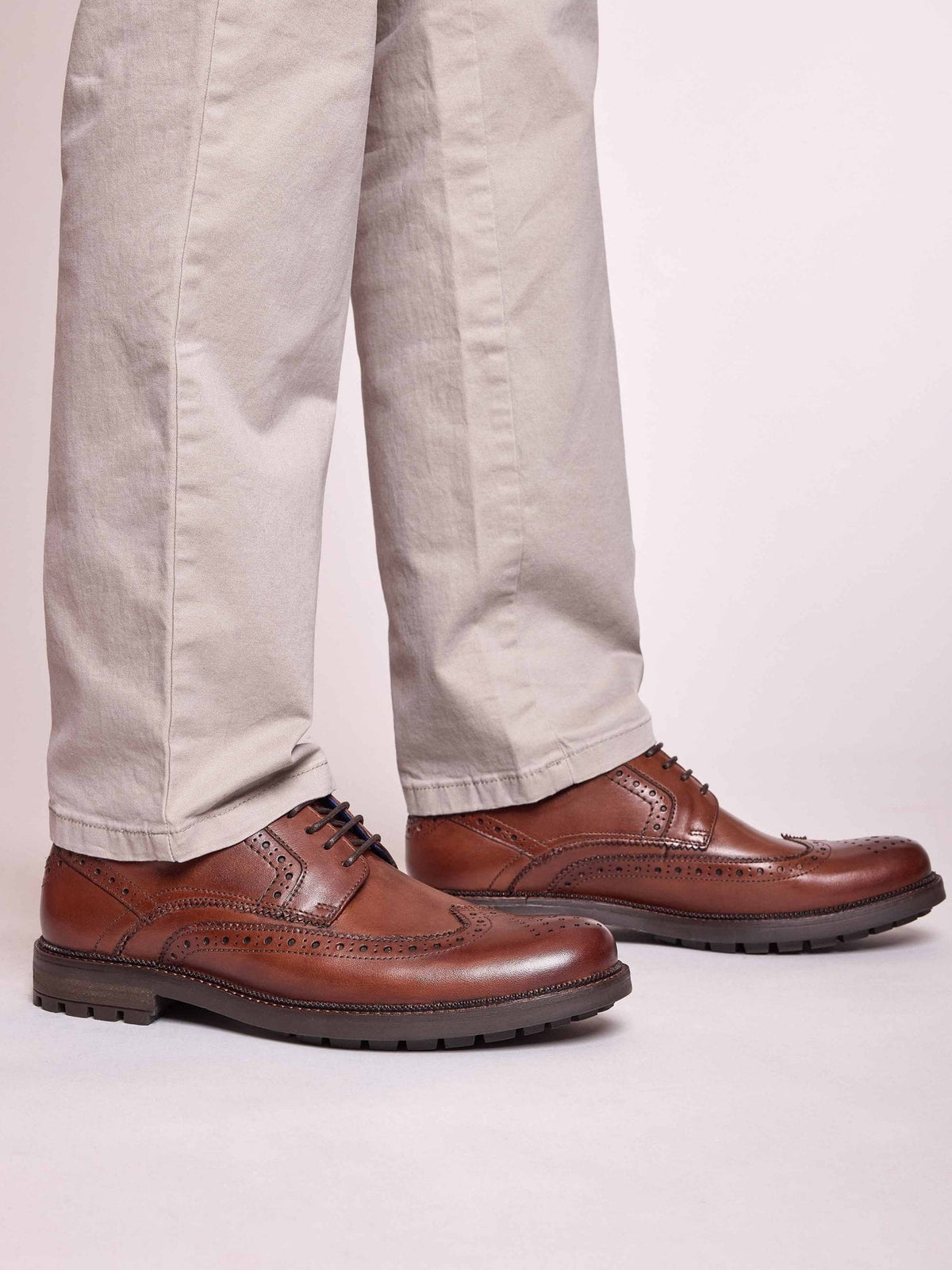 Brown men's leather brogue shoes - BENNETT BROWN