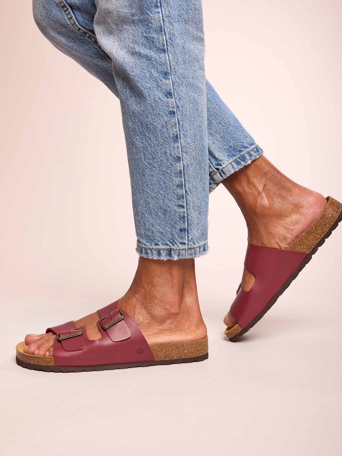 Red leather cork footbed sandals - MUNICH WAXY RED