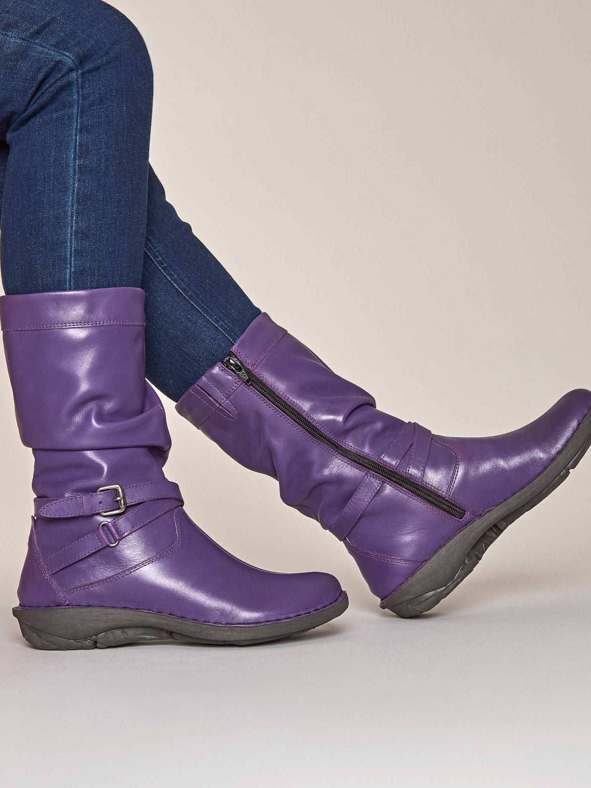 Purple slouchy mid-length leather boots - TEACAKE ROYAL PURPLE