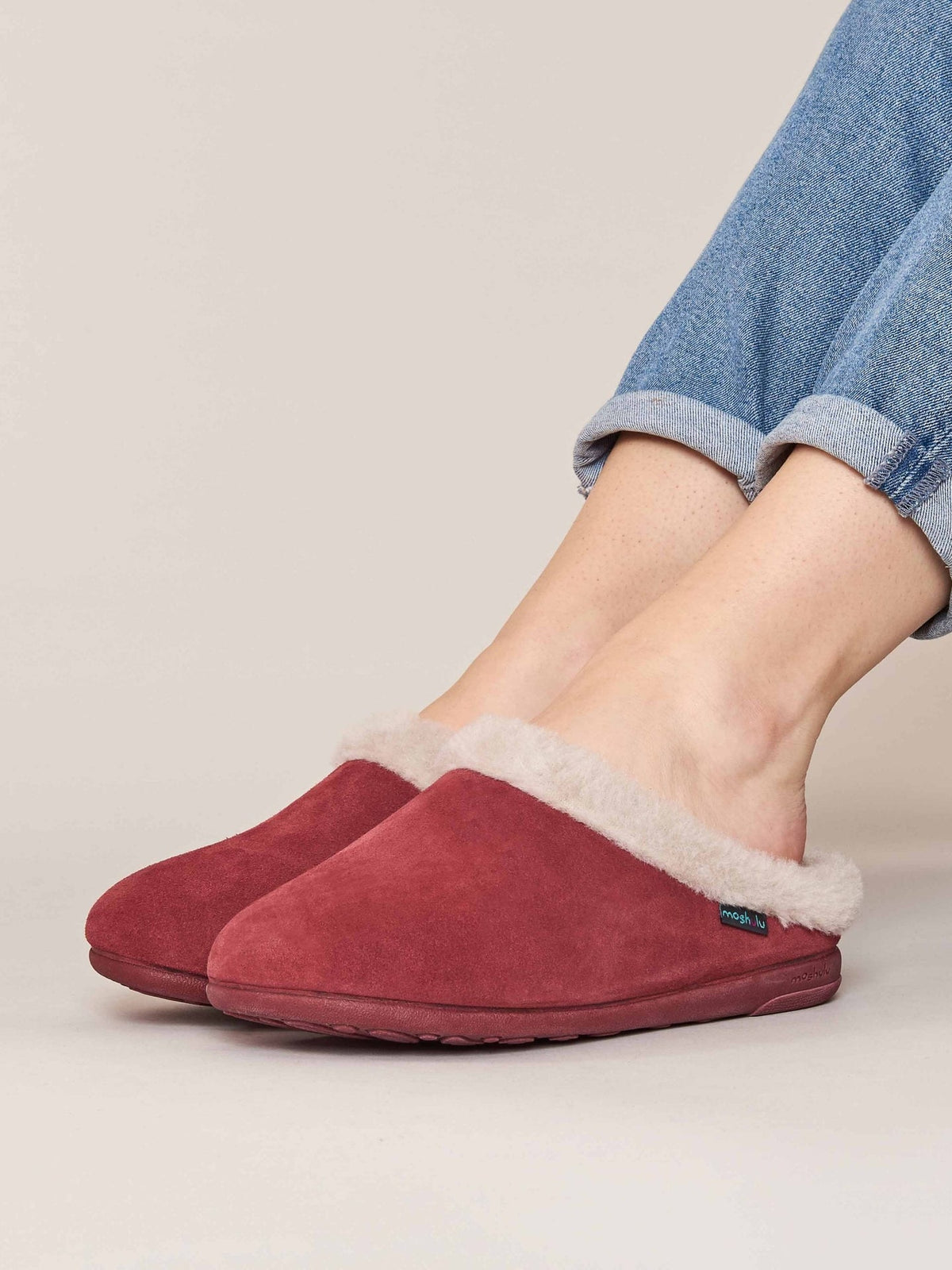 Red Fluffy suede mule slippers - BLITZEN CRANBERRY