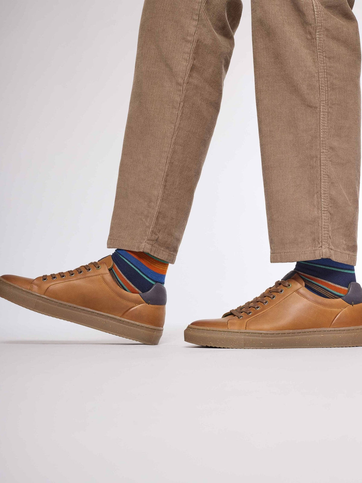Brown men's round toe leather trainers - LOAM TAN LEATHER