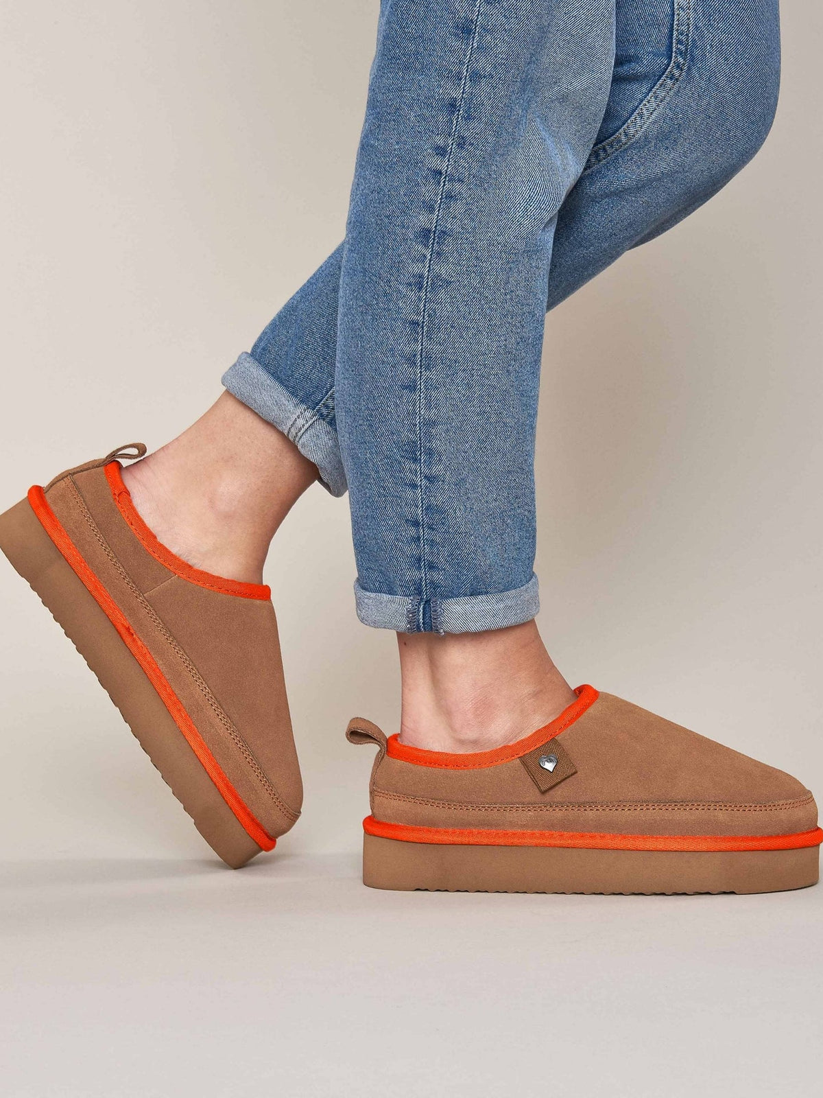 Brown sheepskin lined chunky mule slippers - JOLLITY TAN