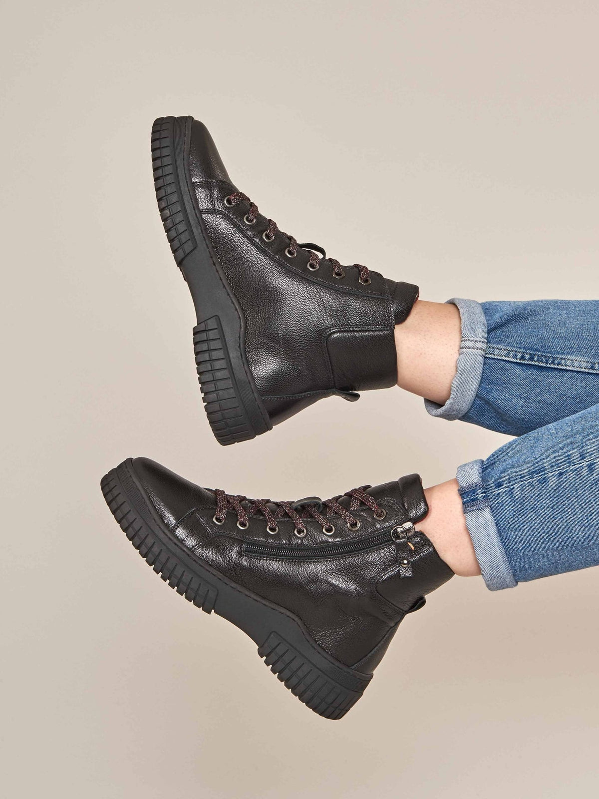 Black sporty lace up boot - BREEN BLACK LEATHER