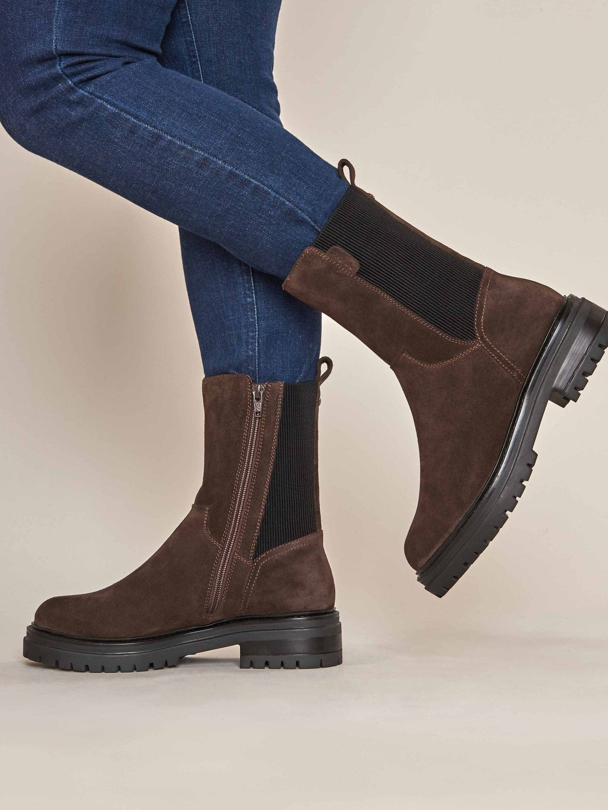 Brown chunky leather Chelsea boots - RUSSULA BROWN SUEDE