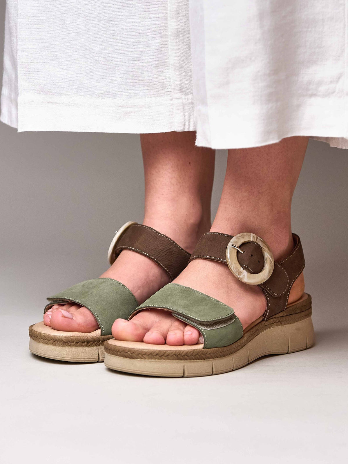 Brown two-toned flexible sandals - PENHALE BROWN/DARK SAGE NUBUCK