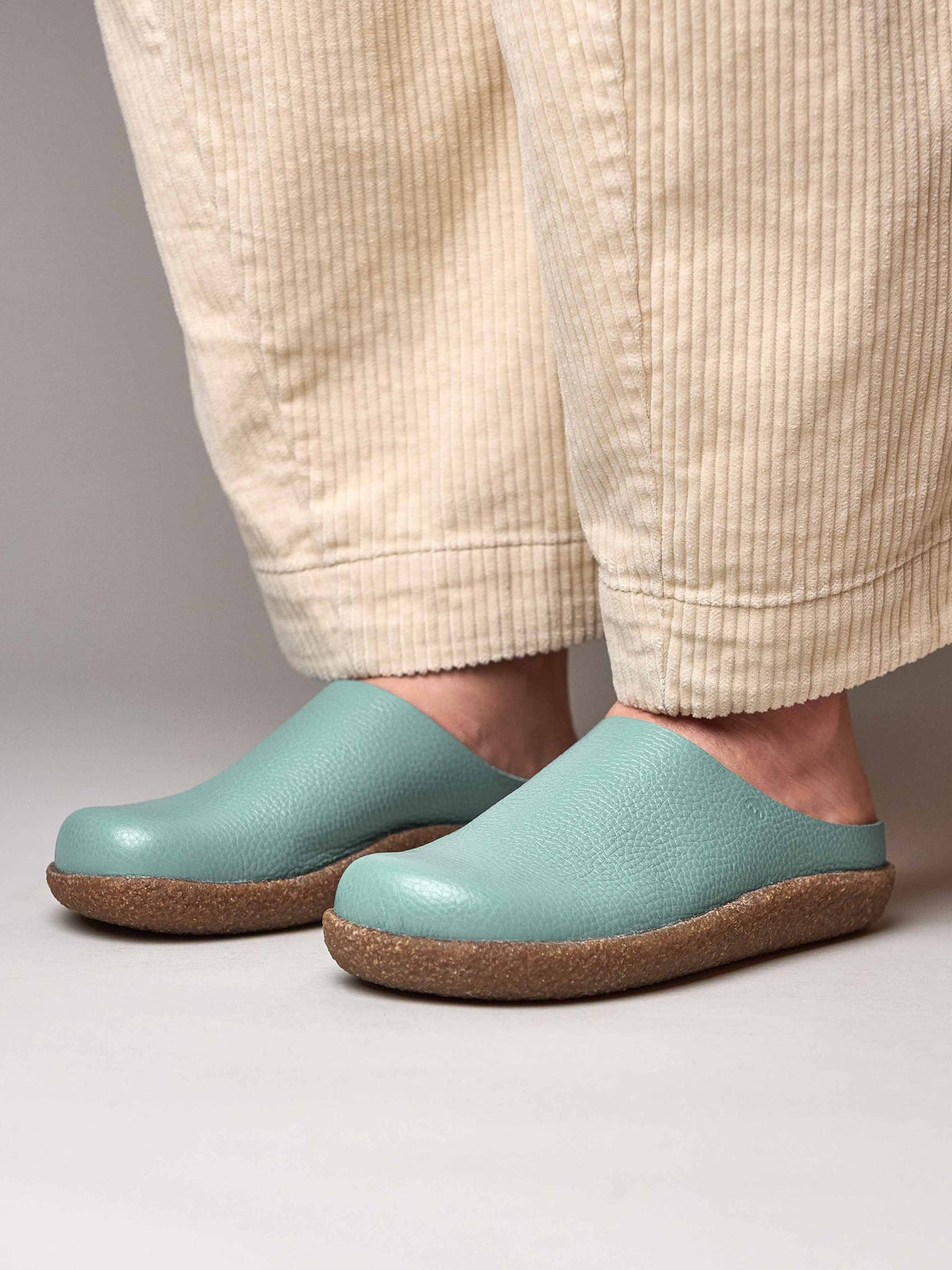 Green extra cushioned leather clogs - PEVENSEY SEA MIST LEATHER